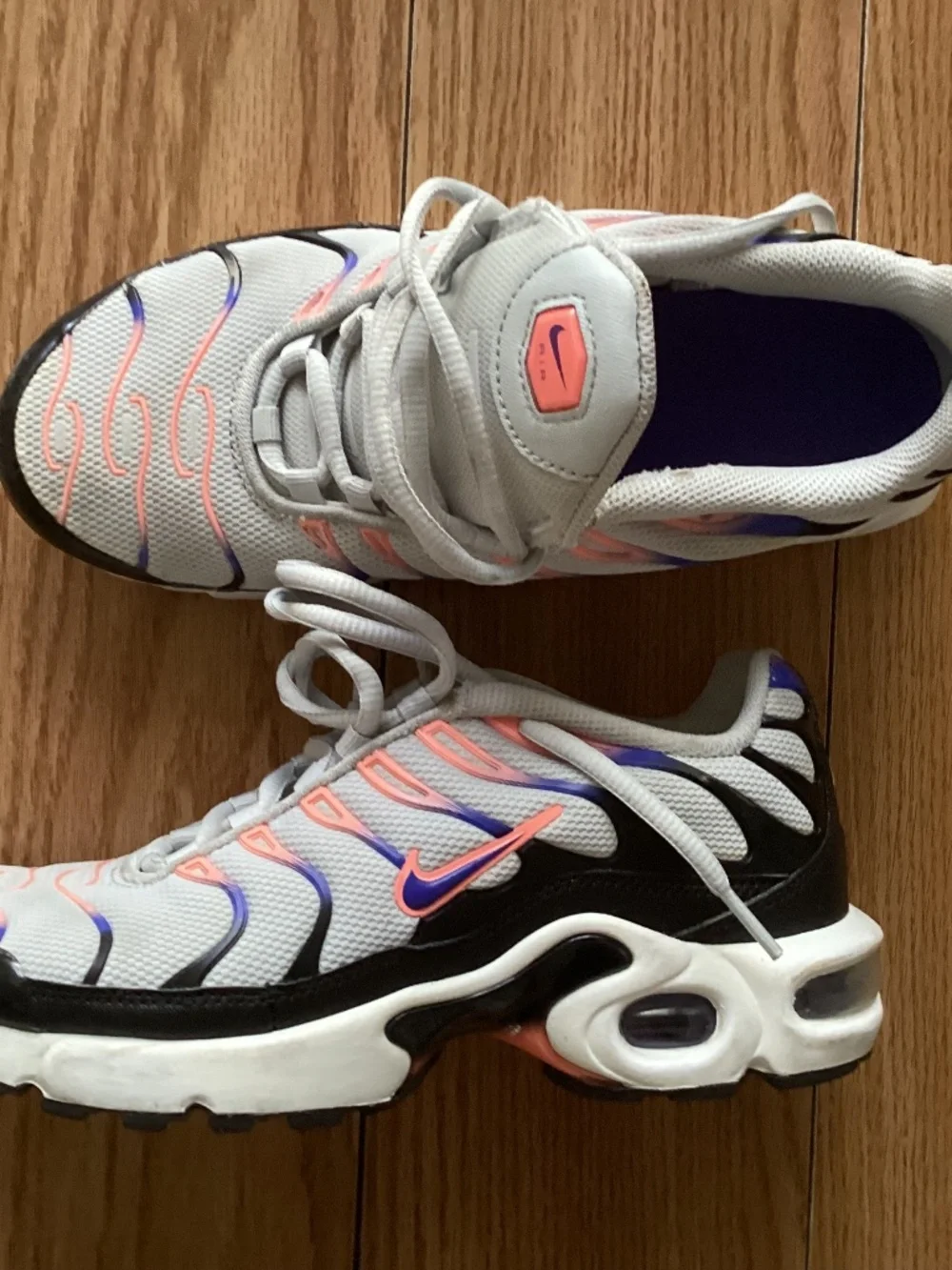 NIKE Tn air shoes